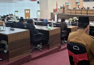 Rapat Paripurna DPRD Loteng Bahas Regulasi Strategis, Antinarkoba hingga Pariwisata Masuk Prioritas