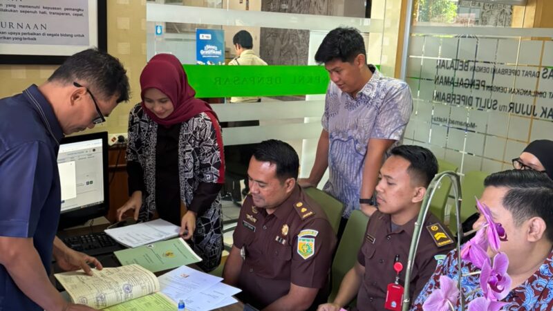 Kejari Loteng Sukses Lelang Aset Rp2,66 Miliar, Tanah 4.000 Meter di Jawa Barat Menyusul