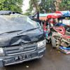 Hendak Antar Jamaah Umrah ke Bandara, Odong-odong Adu Jangkrik dengan Pick Up
