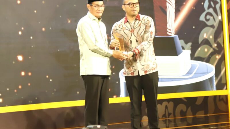 Wabup Loteng, HM Nursiah Digelari Figur Akselerator Pengentasan Kemiskinan di detikBali-Nusra Awards 2026