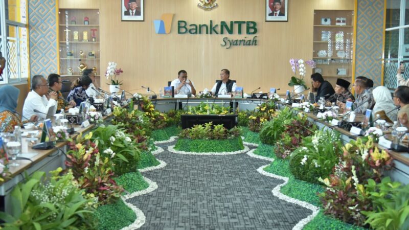 Menteri LH Bersama Gubernur Iqbal Perkuat Gerakan Selamatkan Hutan dan Atasi Krisis Sampah di NTB