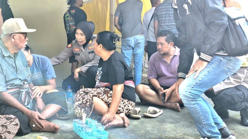 Diduga Tertekan Masalah Ekonomi, Pria 51 Tahun di Lobar Ditemukan Meninggal di Emperan Rumah