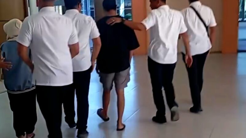Heboh! Santri Korban Pembakaran Gagal ke Podcast Denny Sumargo Gegara Dicegat Polisi