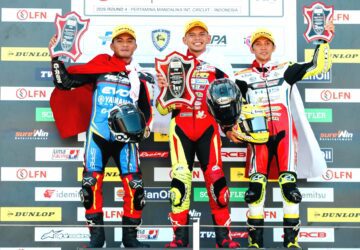 Gemilang di ARRC Mandalika, Pembalap Indonesia Kibarkan Merah Putih di Puncak Podium