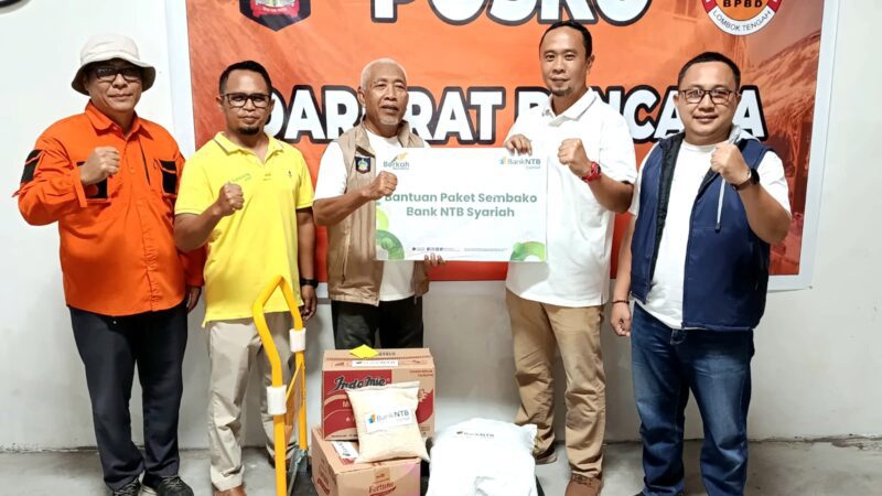 Bank NTB Syariah Gerak Cepat Bantu Korban Kebakaran Desa Adat Sade, Salurkan Air Bersih dan Sembako