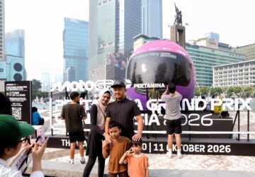 Giant Helmet Ramaikan Bundaran HI Jelang MotoGP Mandalika