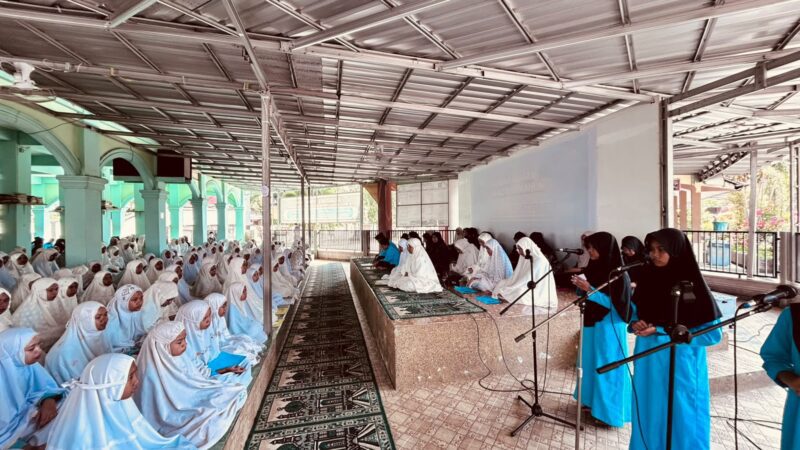 Tak Hanya Belajar Umum, SMPN 1 Praya Tengah Rutin Bekali Siswa dengan Pendidikan Agama
