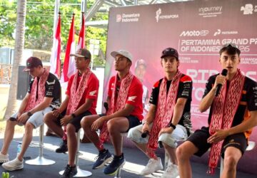 Pembalap Moto2 dan Moto3 Sapa Siswa SDN 2 Kuta Mandalika, Ajak Siswa Berani Bermimpi