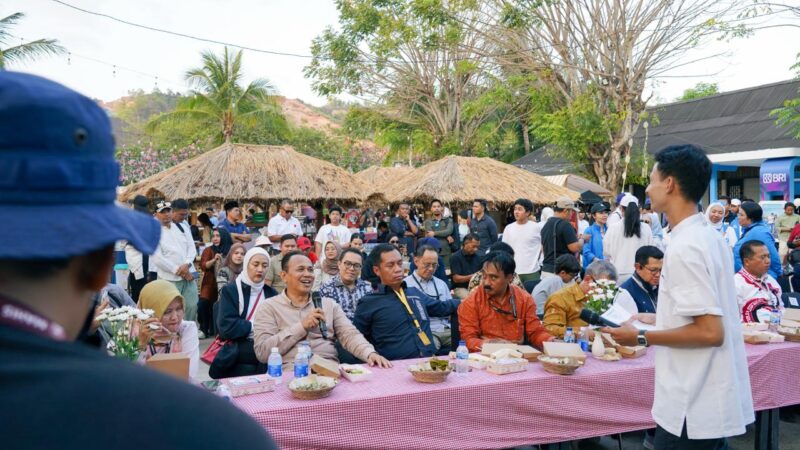 Kuliner, Musik, dan Komunitas Lokal Meriahkan Mandalika Street Food Festival